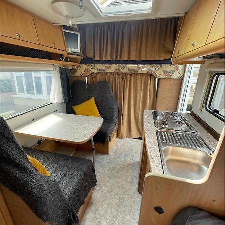 Готель The Cosy Camper At Rockfield Park Голвей Екстер'єр фото